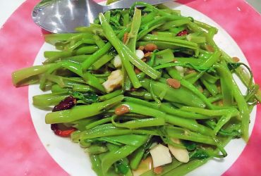 Stir-fried morning glory