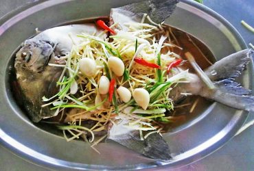 Steamed pomfret with soy sauce