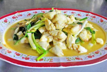 Stir-fried Blue Crabmeat with Curry Powder